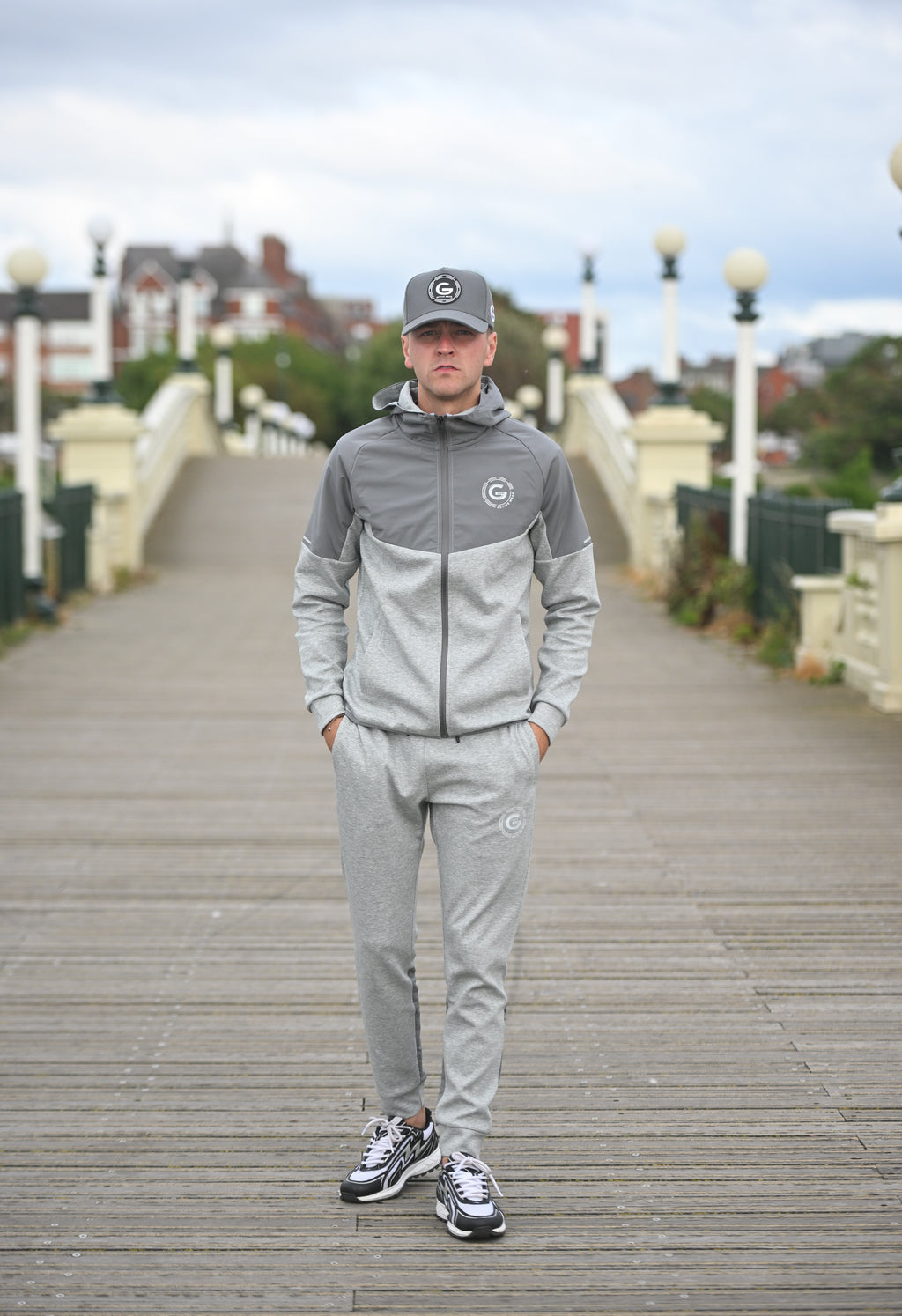 G LOC Active Three‑Piece Set (Grey/Light Grey Edition)